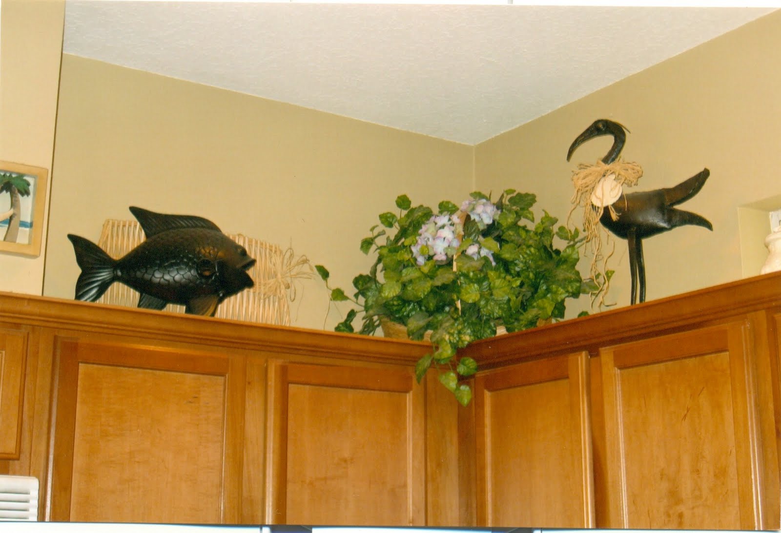 Decorate kitchen cabinets Christmas Decorating above Kitchen Cabinets