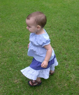 circle skirt and peasant top in action