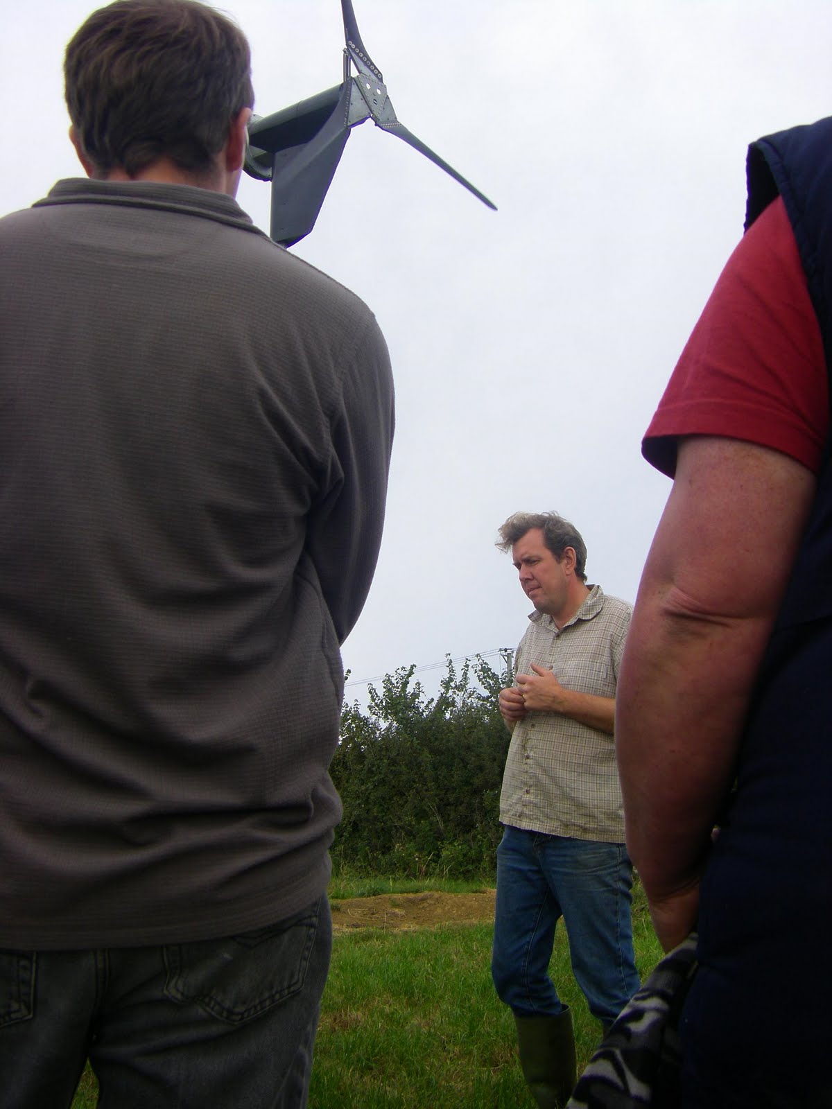 [Wind+turbine+Chris.JPG]