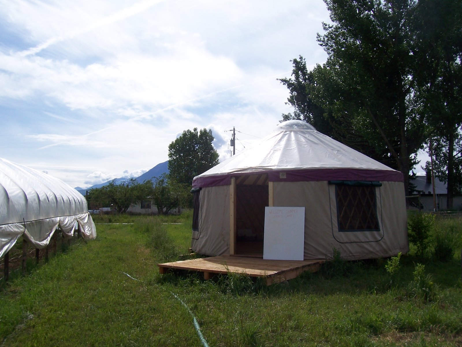 [yurt.JPG]
