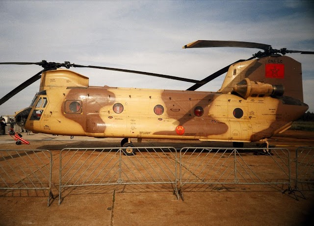 Mais Boeing CH-47D, Chinook para o Marrocos