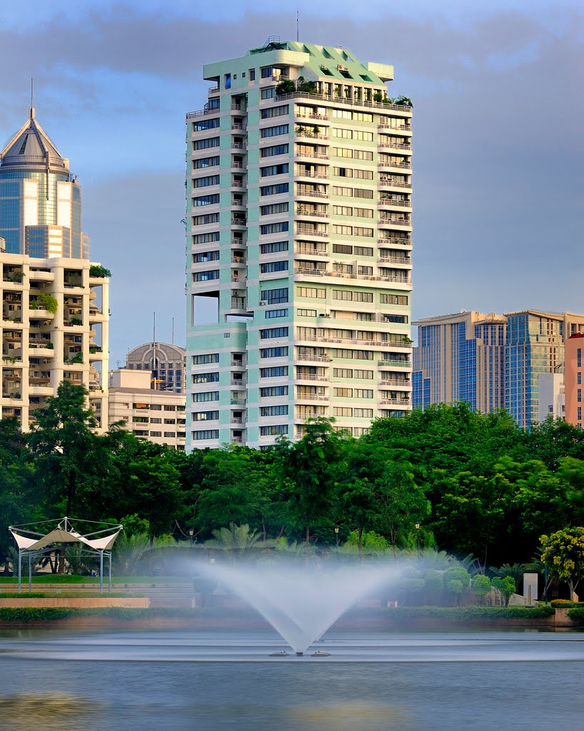 Lake Green Condo For Sale LAKE GREEN CONDO FOR SALE, BANGKOK. 2 Bedroom