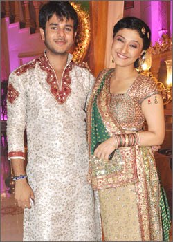 Suhana Ishaan Honeymoon