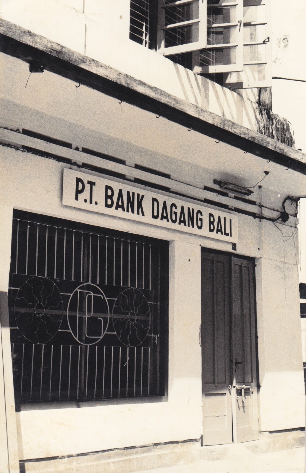 I Gusti Made Oka - Biography: Perjalanan I Gusti Made Oka, pendiri Bank
