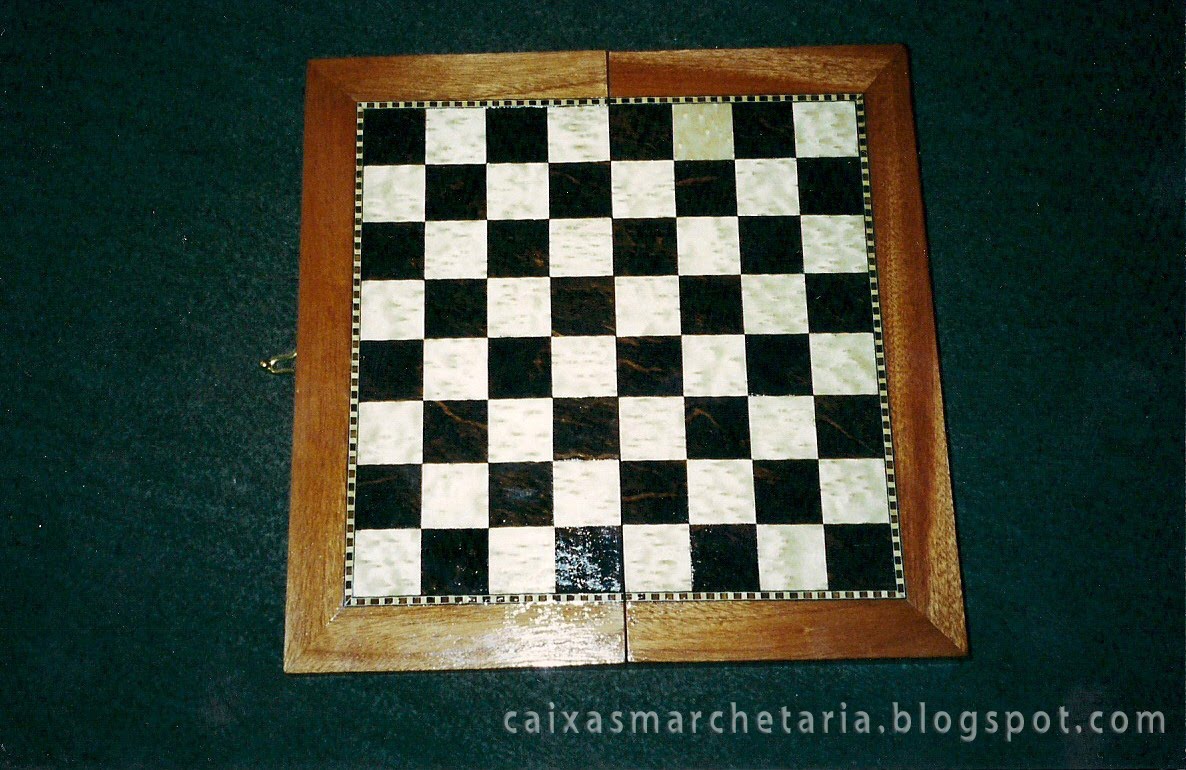 Olá amigos abaixo fotos de tabuleiros para xadrez, gamão e dama, o