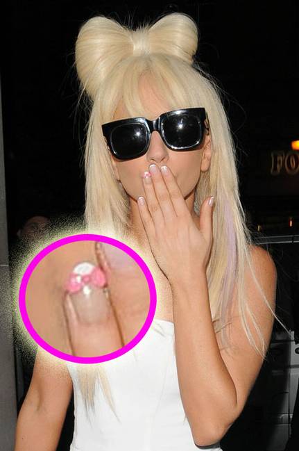 lady gaga nail 4 lady gaga nail