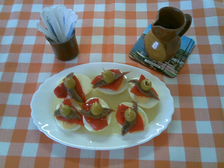 HUEVOS COCIDOS.
