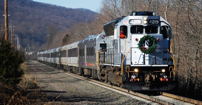 [NJT+SC+Train+at+WHRS_12-12-09.jpg]