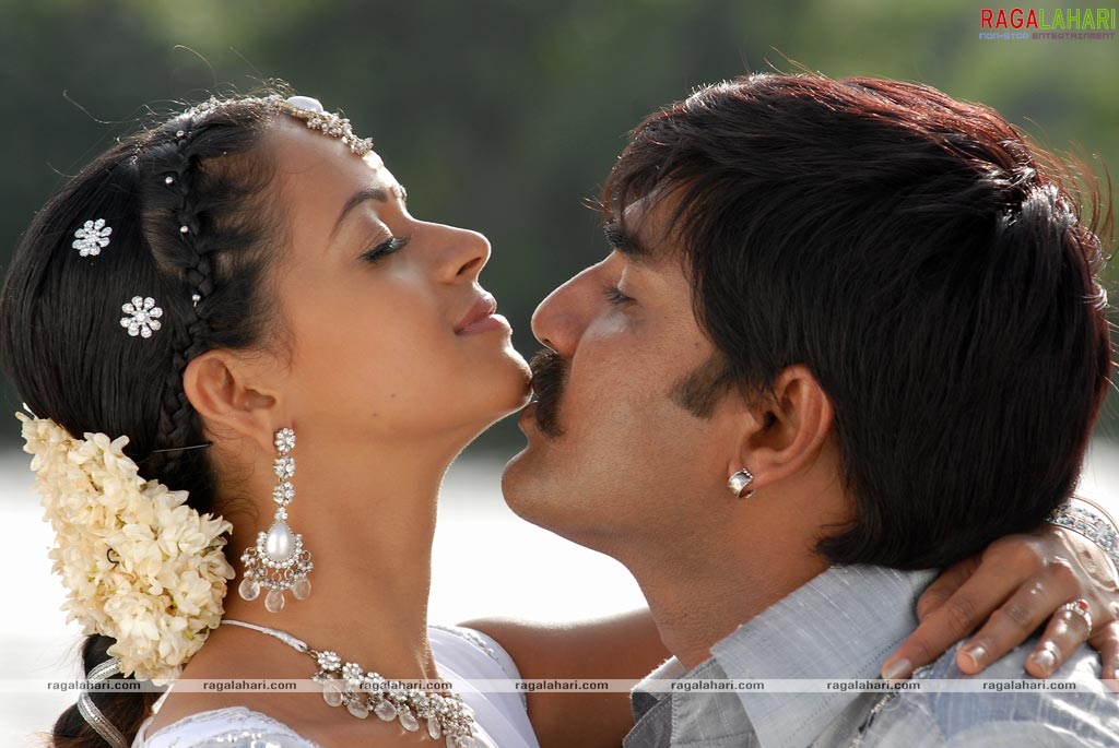 Bhavana Hot