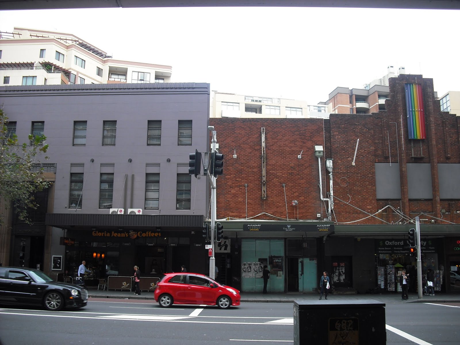 Urban Dynamics Of Sydney Oxford St