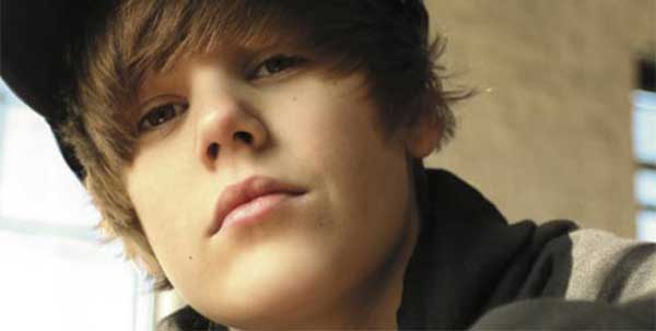 justin bieber signature autograph. Justin Bieber Child molested