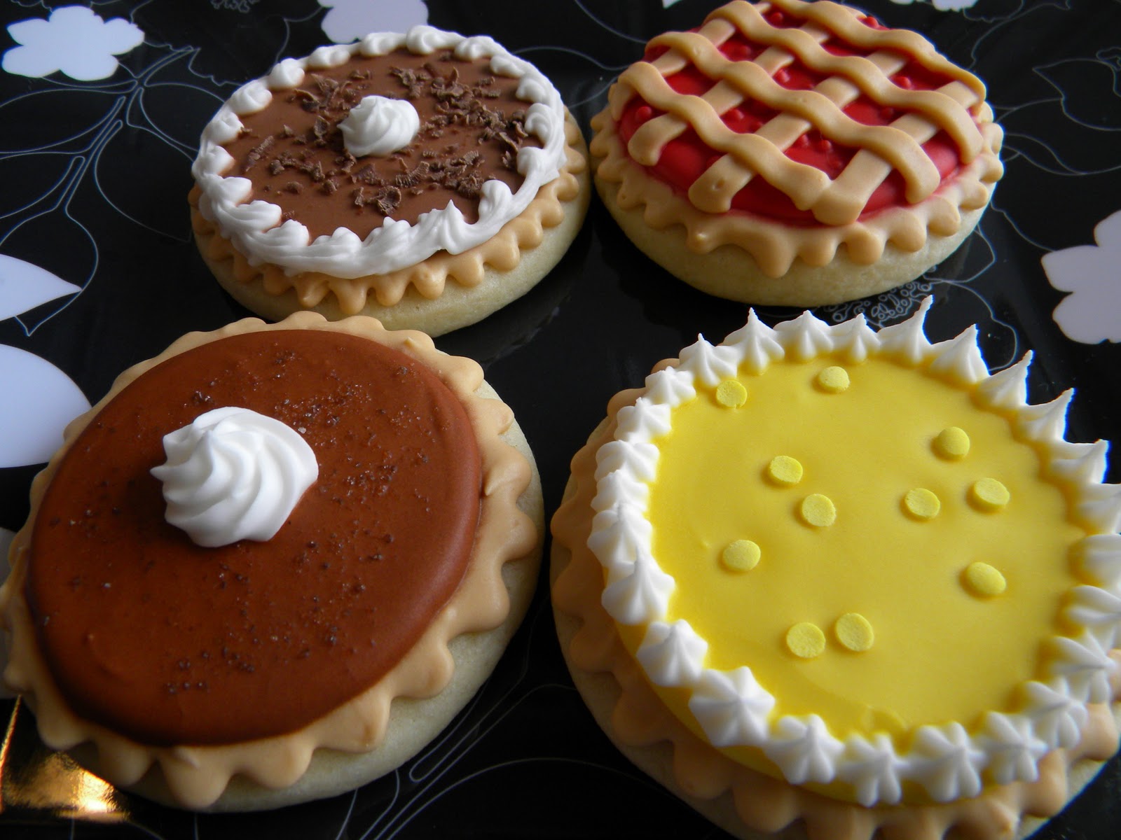 occasional cookies pie cookies christmas cookies decorated