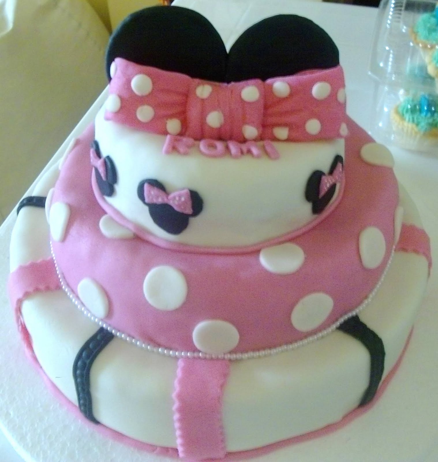 DULCE Y ARTE : Tortas para endulzarte: torta mickey minnie mouse