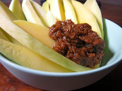 World's Plate: Philippines' Ginisang Bagoong