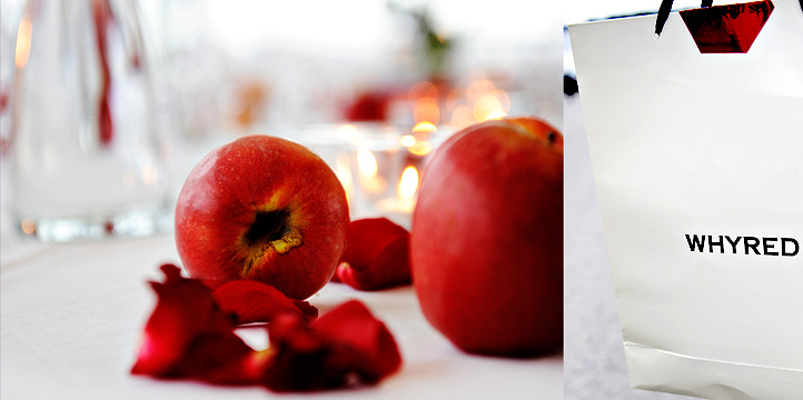 [red-wedding--table-decorations.jpg]