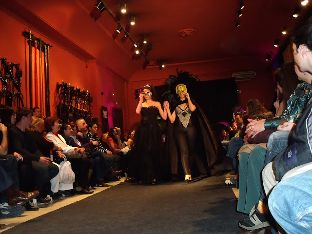 desfile_jóvenes_diseñadores