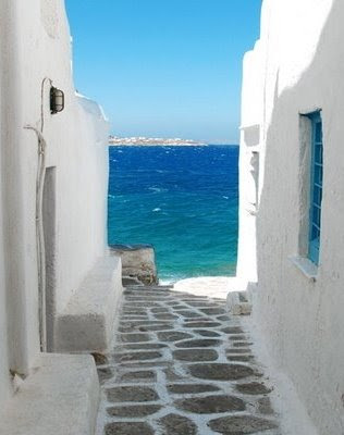 Mykonos-alley.jpg