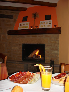 Desayunando en Uncastillo