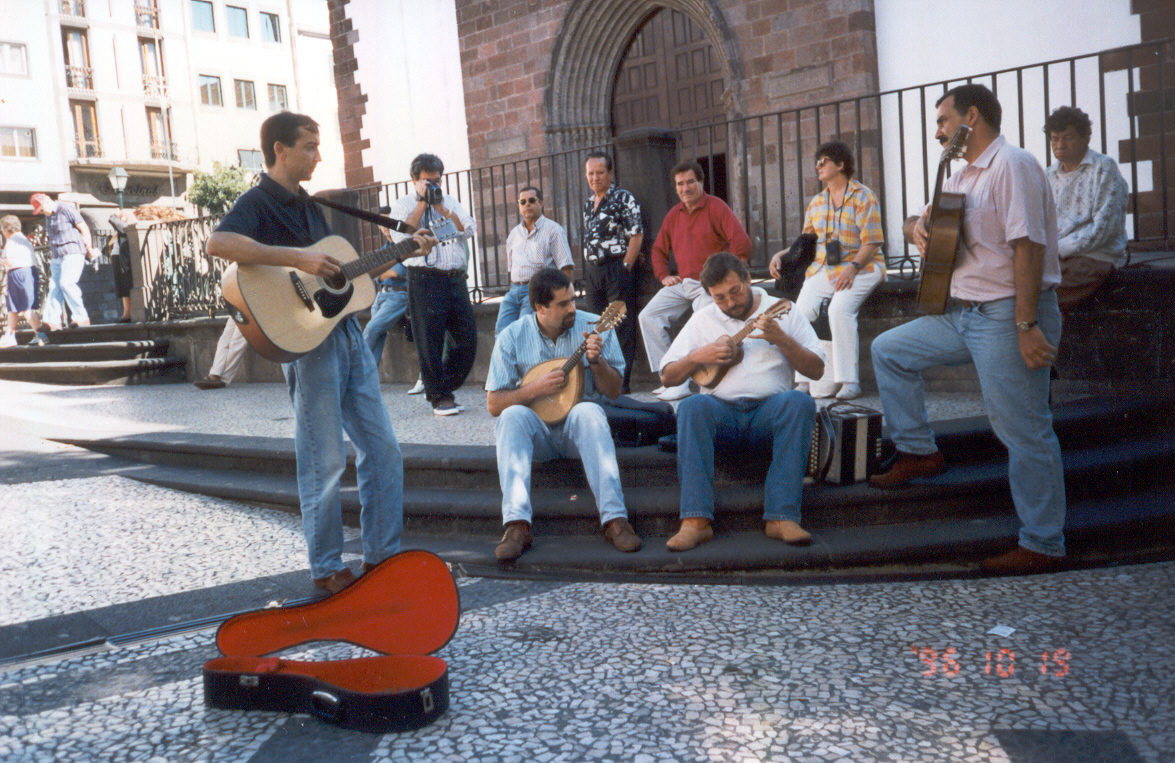 [tocata_do_coiso_1996_2.jpg]
