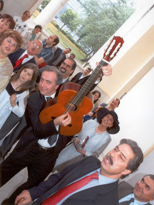 Se clicares na imagem vê-la aumentada (a imagem, claro)