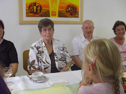 Oma Erika wird 80