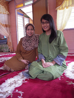 Zati dan Mama semasa Hari Raya Korban