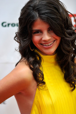 Nikki Yanofsky