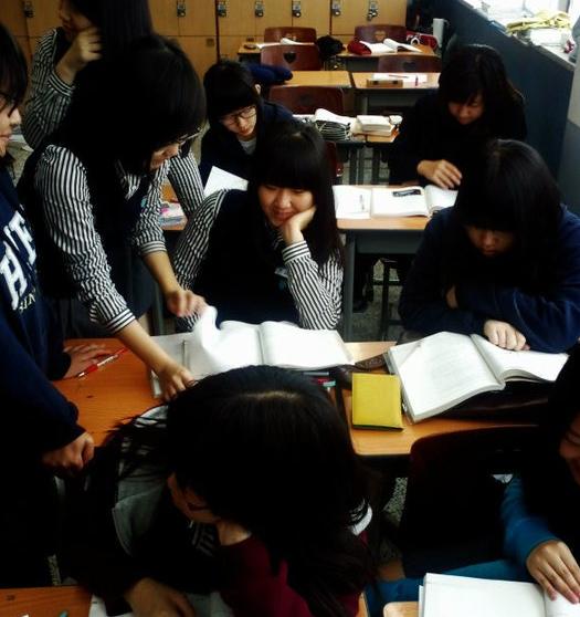 Diplomat wannabe of Korea Foreign Language High Schools KOREA!!