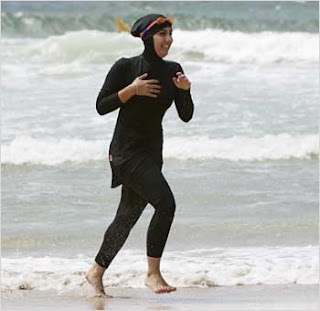 http://4.bp.blogspot.com/_BVxmlMM-_5k/SoXeMXgb6VI/AAAAAAAAAFA/KUuW4GpMjXQ/s320/burkini.jpg