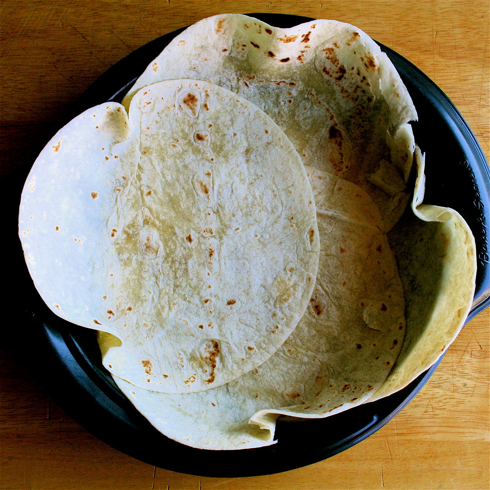 [tortilla-lined+pan.JPG]