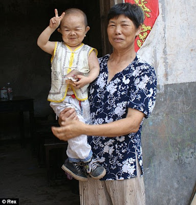 smallest man