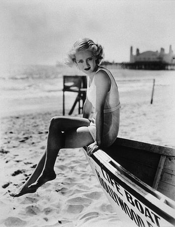 lucy davis nottingham waitin on a sunny day photo of the day lucy davis nottingham waitin on a sunny day photo of the day