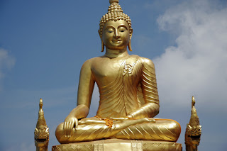 Golden Buddha statue near the Big Buddha