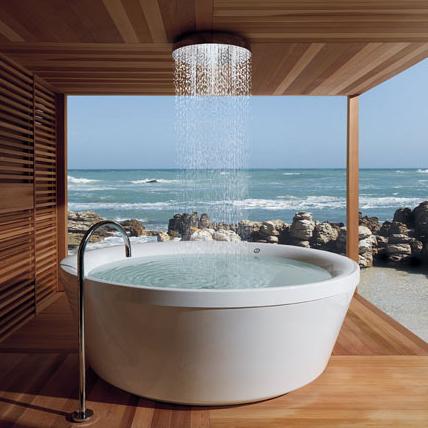[outdoor-bathtub.JPG]