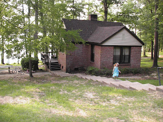 Kimmie Bei An And Quan Bao Ferrill Little Cabin In The Woods