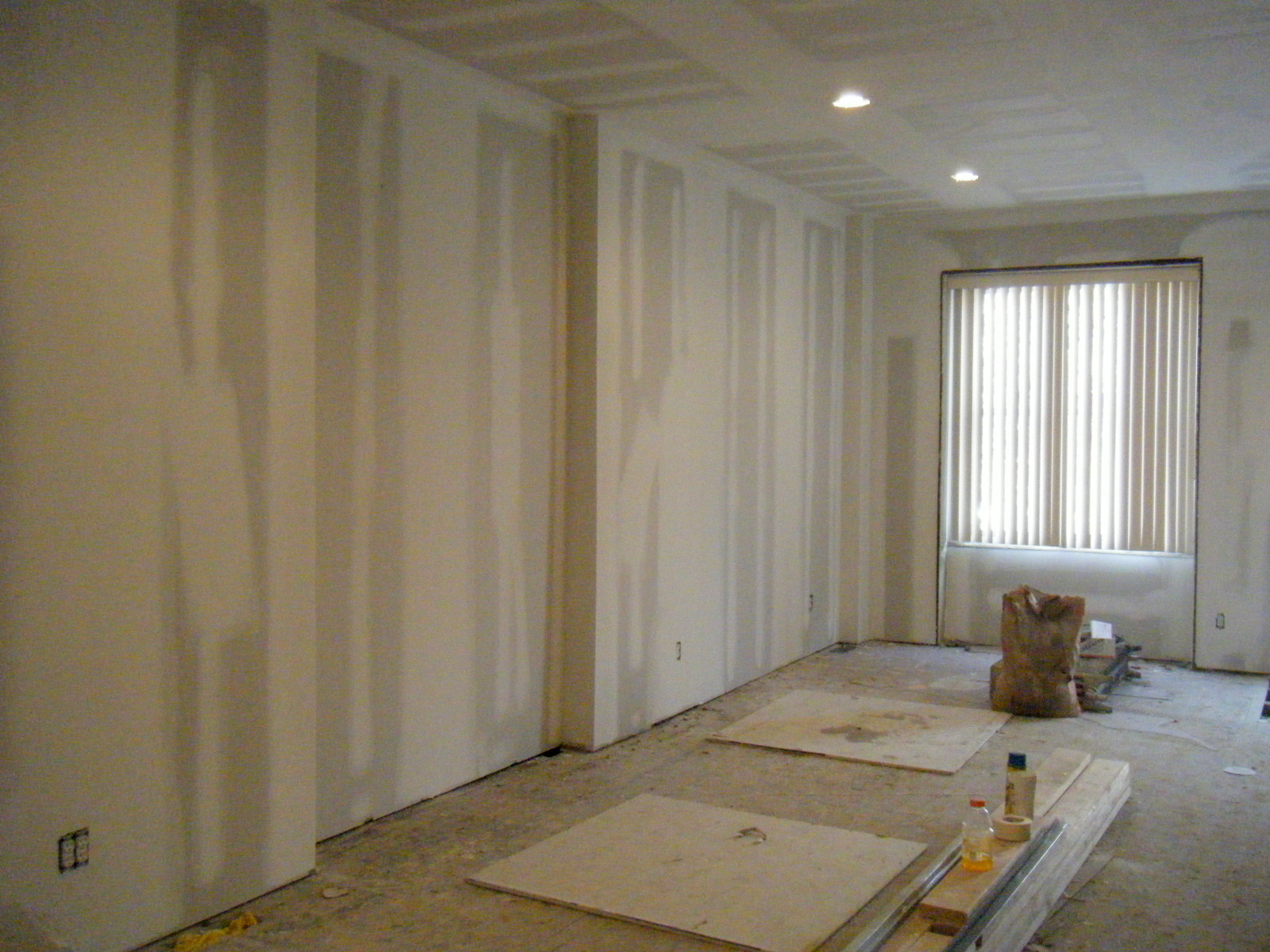 mashababko Wallpaper Damage Drywall