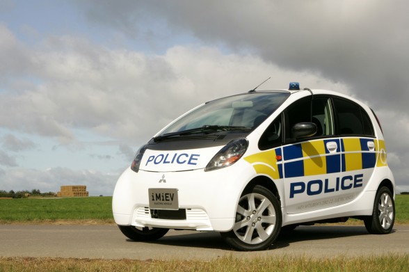[2009-Mitsubishi-i-MiEV-Police-Car.jpg]
