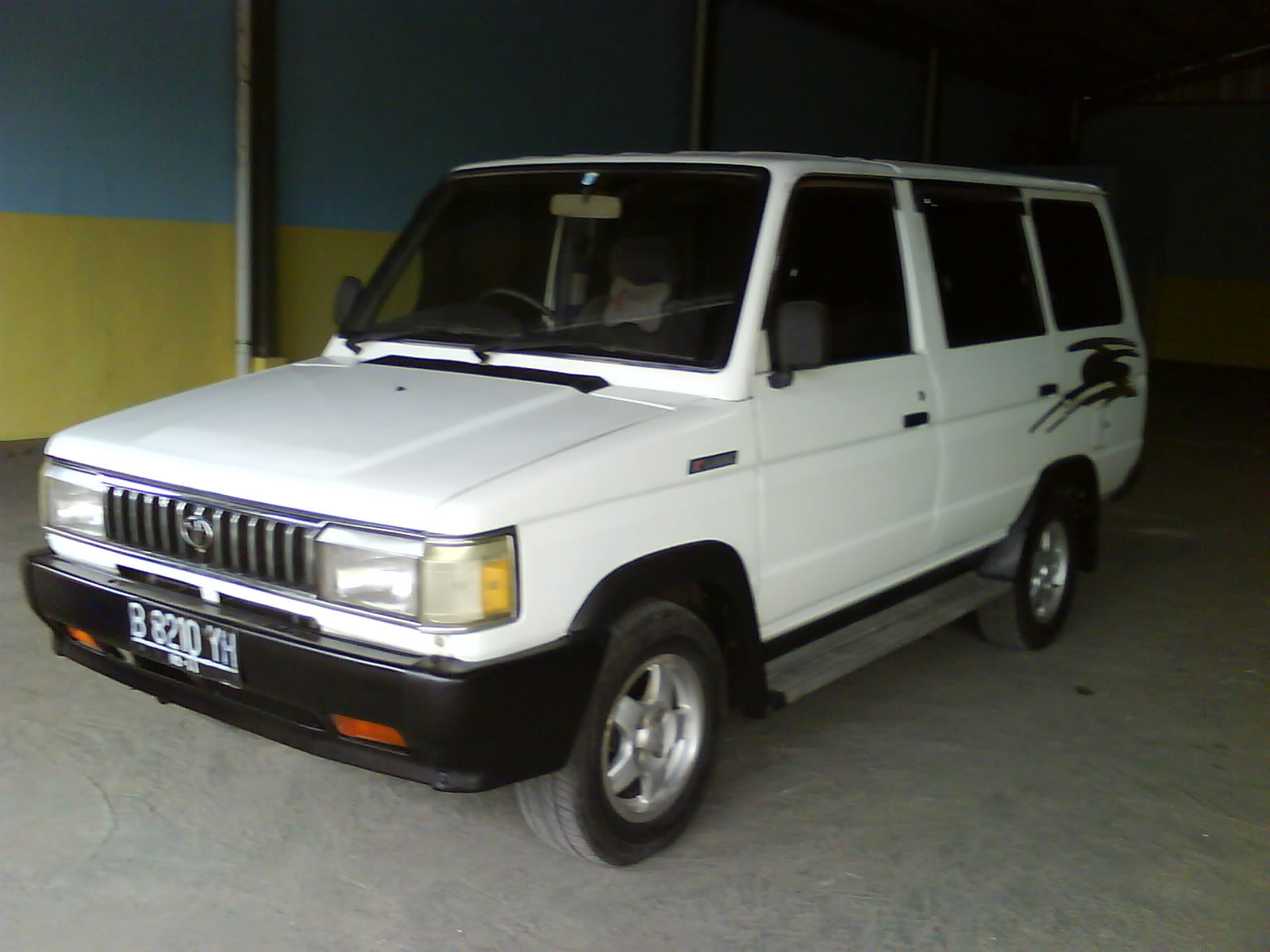 jual beli mobil, permana motor dijual kijang grand extra tahun 96
