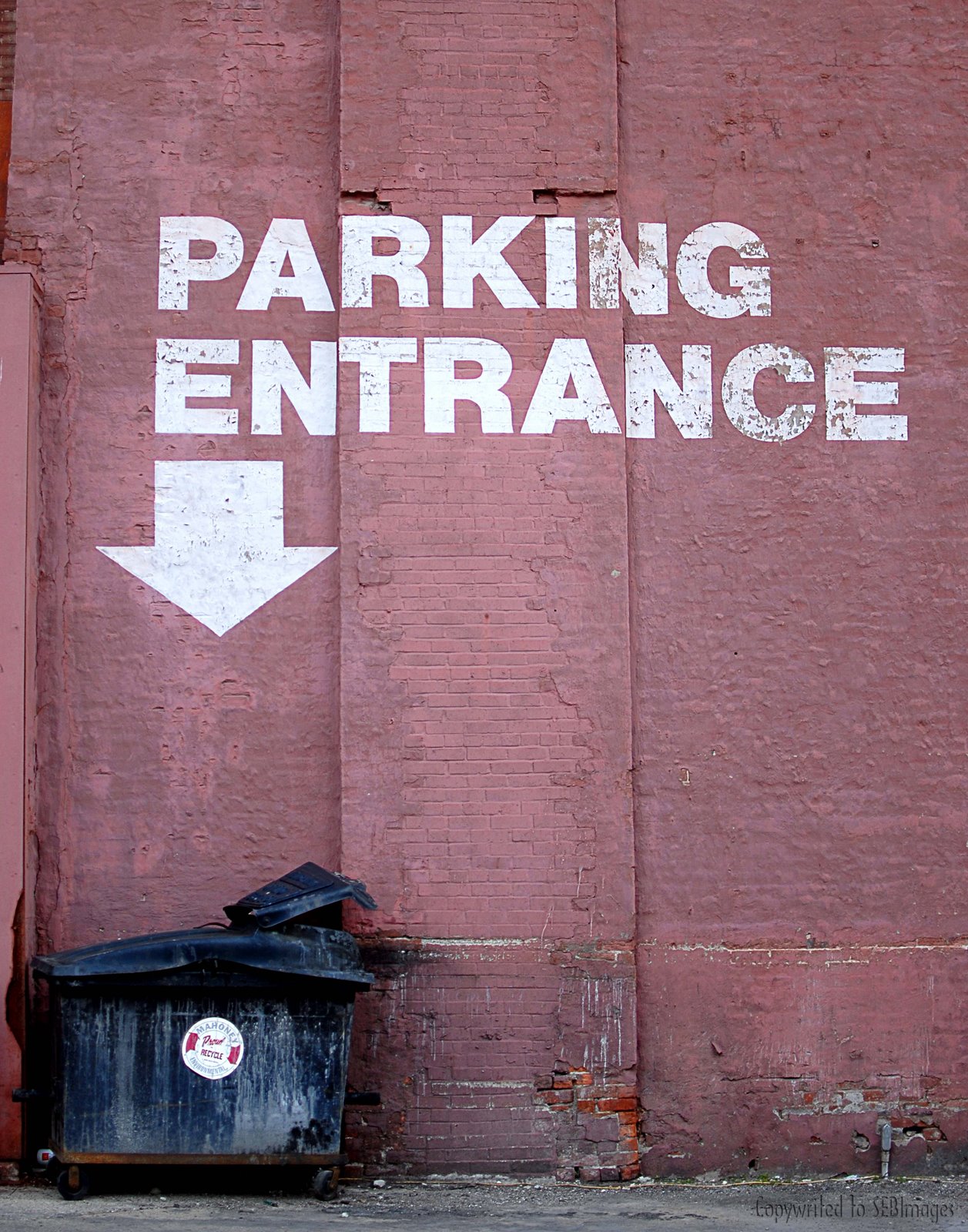 [Parking+Entrance.jpg]