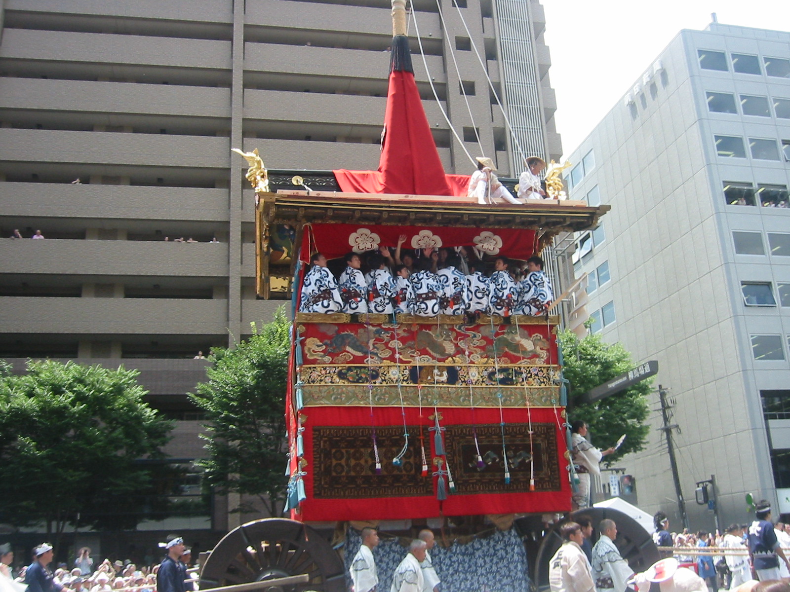 "Hoko" Procession