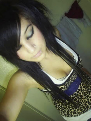 Emo Girls Long Emo Hairstyles with Highlights