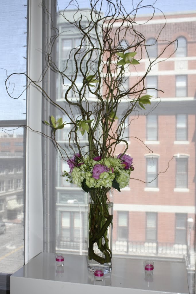 Hydrangeas and curly willow Flower vase arrangements, Flower