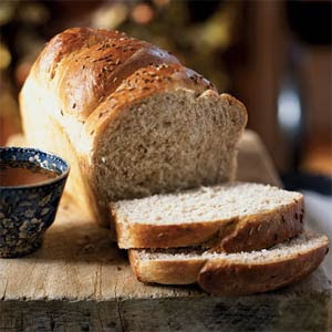 Roti Gandum - 10 Makanan Yang Dapat Membuat Tidur Lebih Lelap - www.simbya.blogspot.com