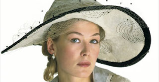 Rosamund-Pike http://famous-celebrities-in-the-world.blogspot.com/