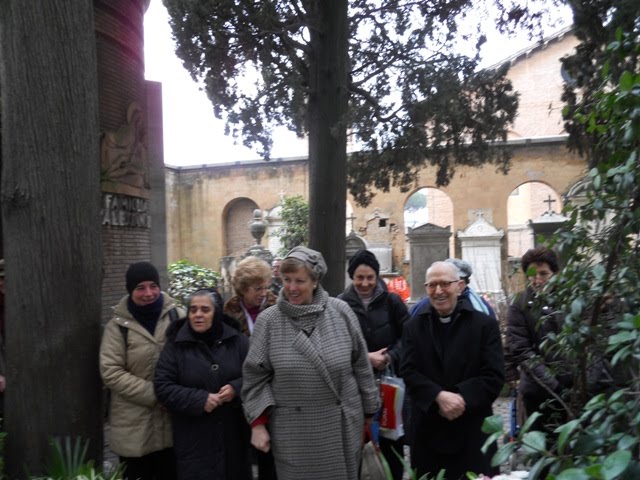 [GEN+2010+055+WEB+G.jpg]