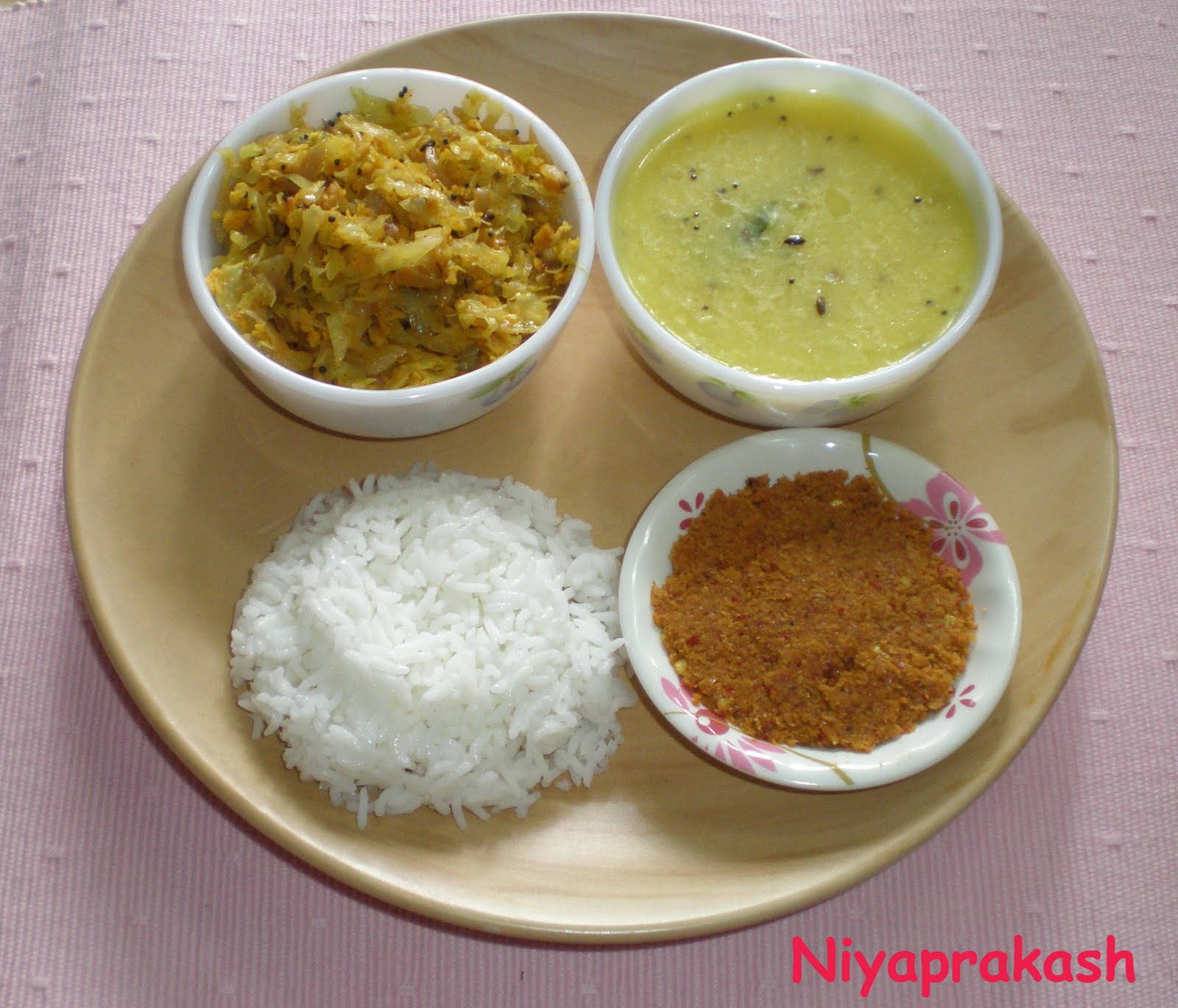 Niya's World Dried Prawns Chutney ( unakka chemmeen chammanthi )