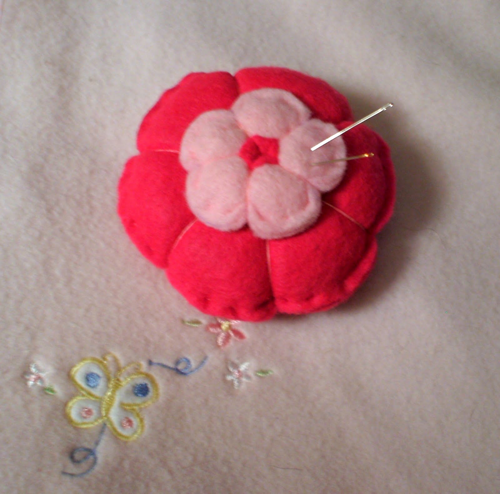 This Tink Life Flower Pincushion w/ Tutorial