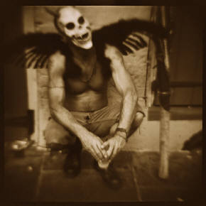 [Mary_Lou_Uttermohlen_The_Devil_1717_76.jpg]
