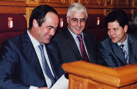 [Bono,+Page,+Barreda.jpg]