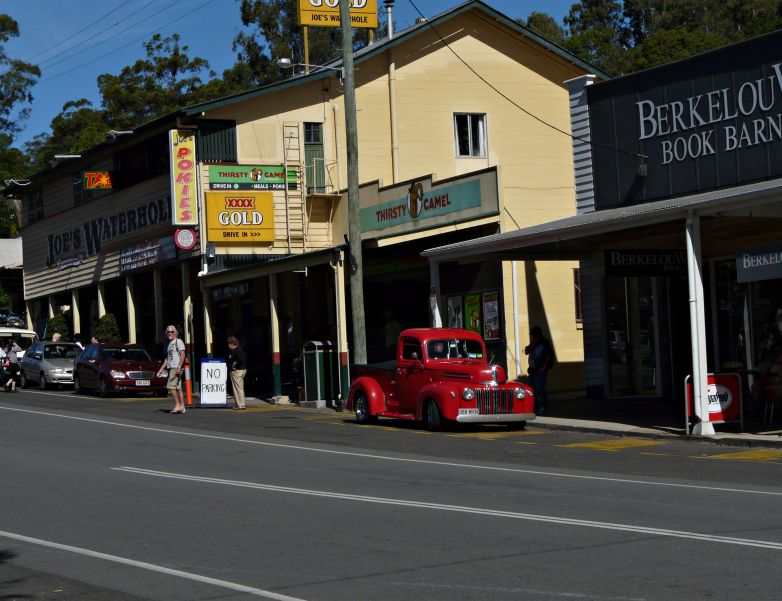 Australian Adventures Natural, Cultural information and photos! History of Australian Pubs